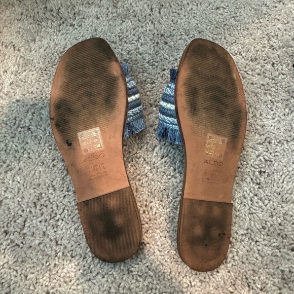 Sandals - Picture 3 of 3